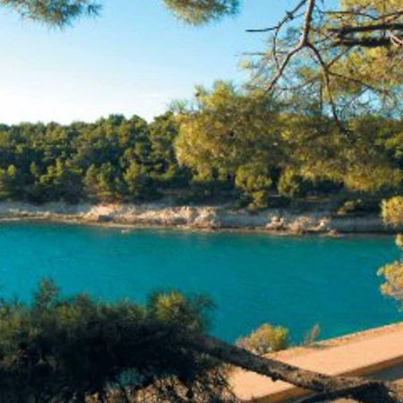 Leut Apartment, 3Min Beach, 15Min Center Pula Luaran gambar