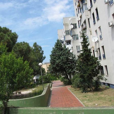 Leut Apartment, 3Min Beach, 15Min Center Pula Luaran gambar
