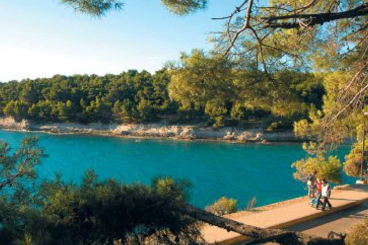 Leut Apartment, 3Min Beach, 15Min Center Pula Luaran gambar