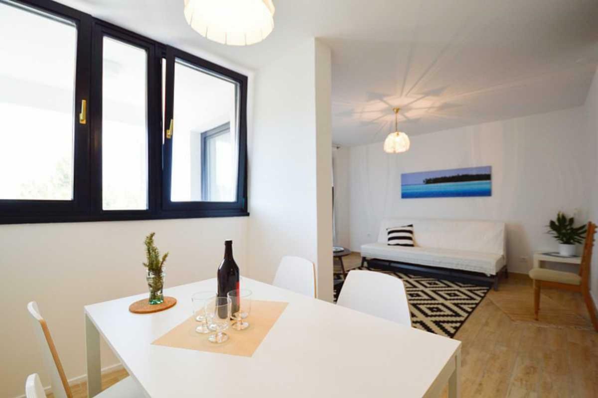 Leut Apartment, 3Min Beach, 15Min Center Pula Luaran gambar