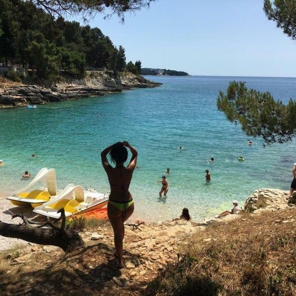 Leut Apartment, 3Min Beach, 15Min Center Pula Luaran gambar