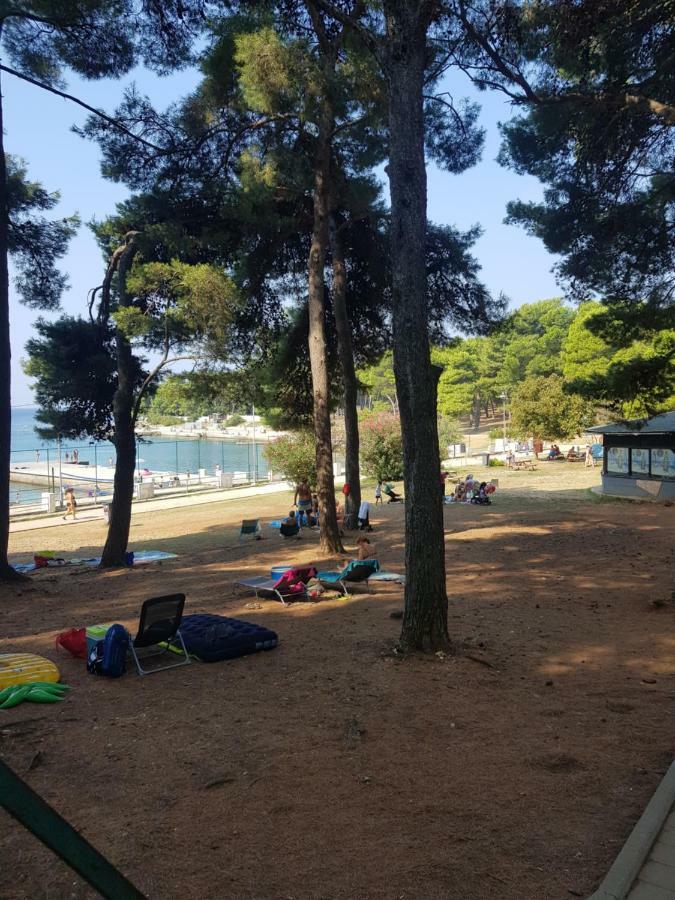 Leut Apartment, 3Min Beach, 15Min Center Pula Luaran gambar
